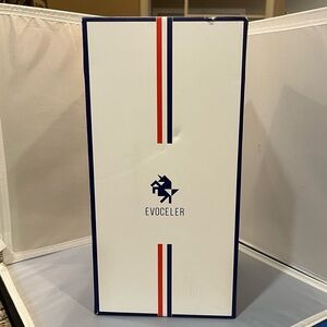 NIB Evoceler Newborn Baby 0M+ Luxury White Space Capsule Swaddle Blanket Gift!